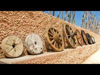 Roues, de la roue de pierre au pneu